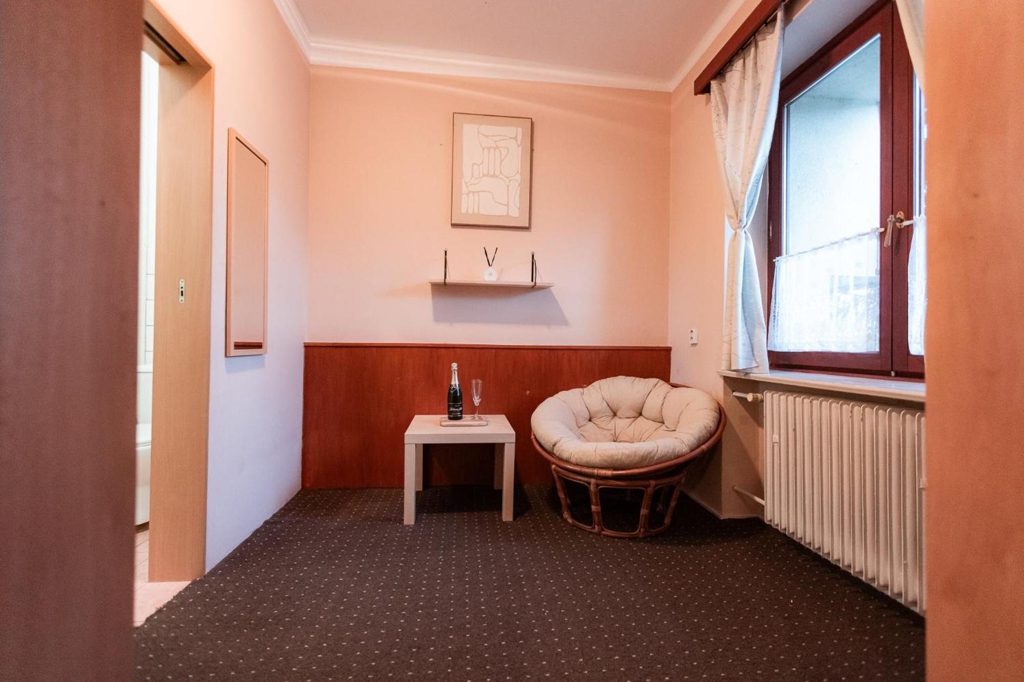 Hotel Rozkos Česká Skalice Chambre photo