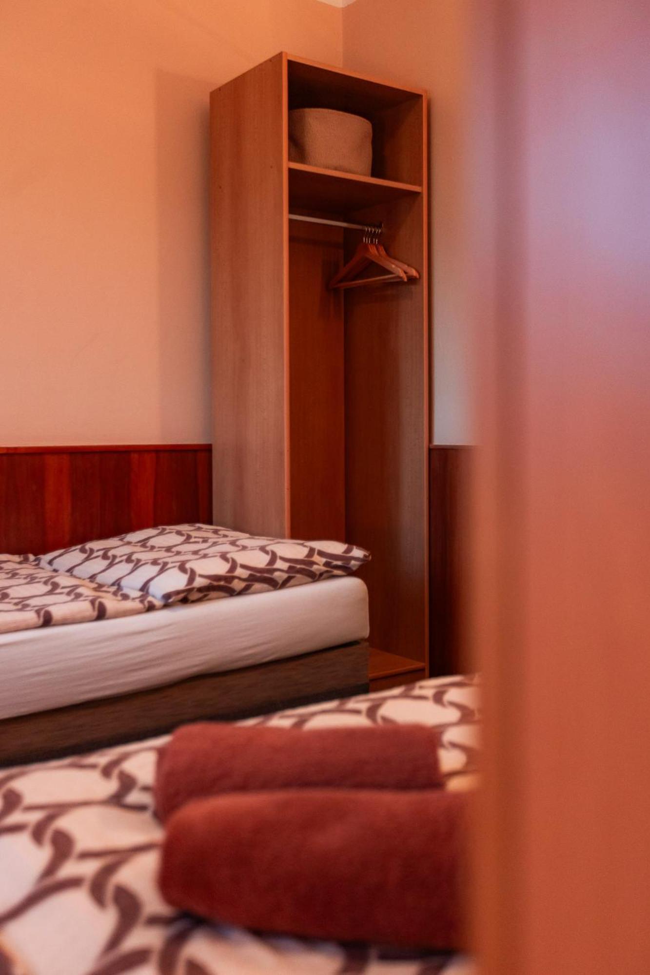 Hotel Rozkos Česká Skalice Chambre photo