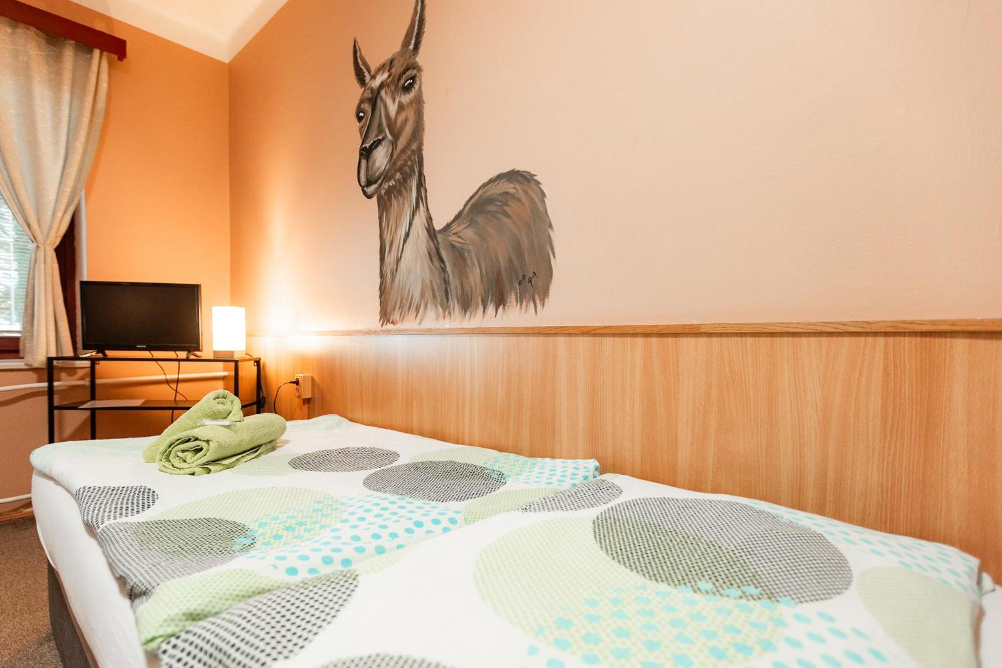 Hotel Rozkos Česká Skalice Chambre photo