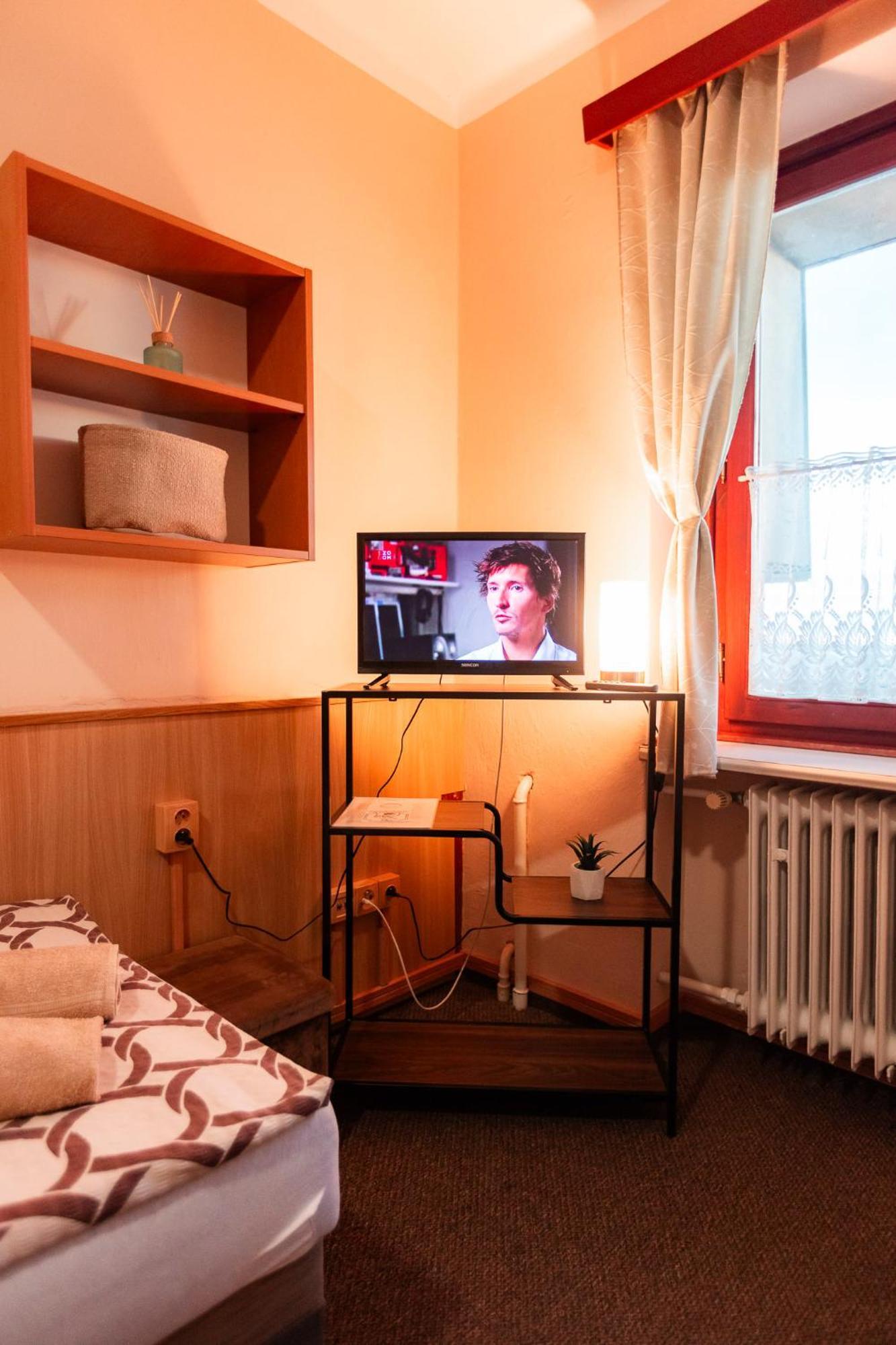 Hotel Rozkos Česká Skalice Chambre photo