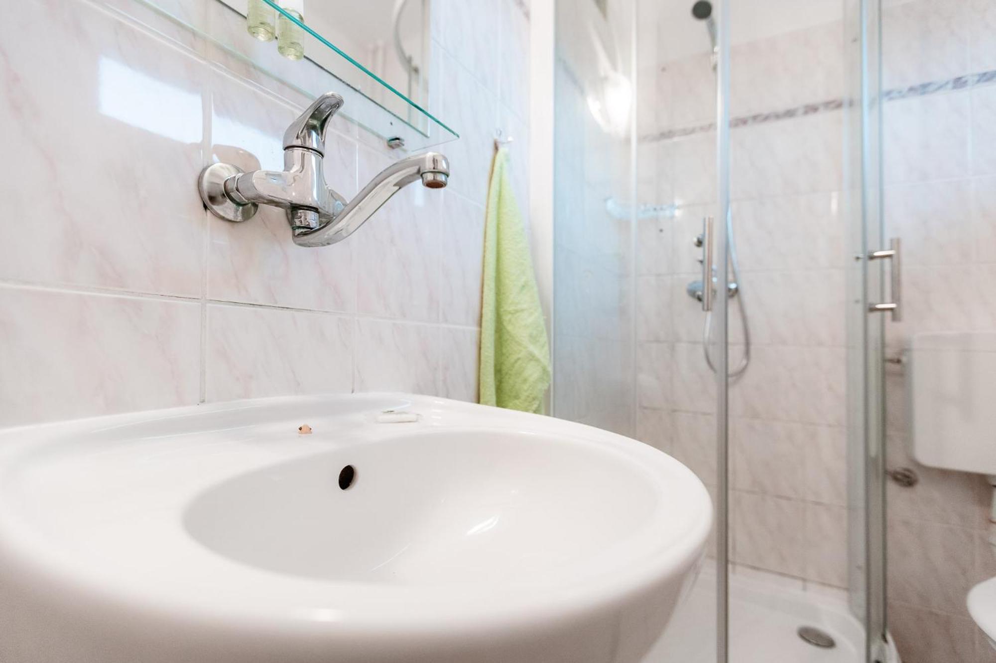 Hotel Rozkos Česká Skalice Chambre photo